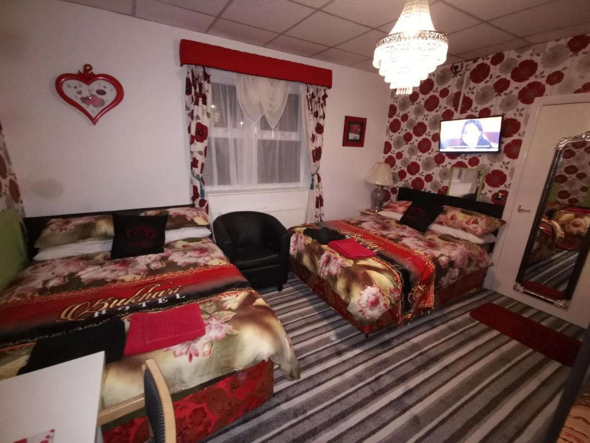 בלקפול Bukhari Hotel מראה חיצוני תמונה