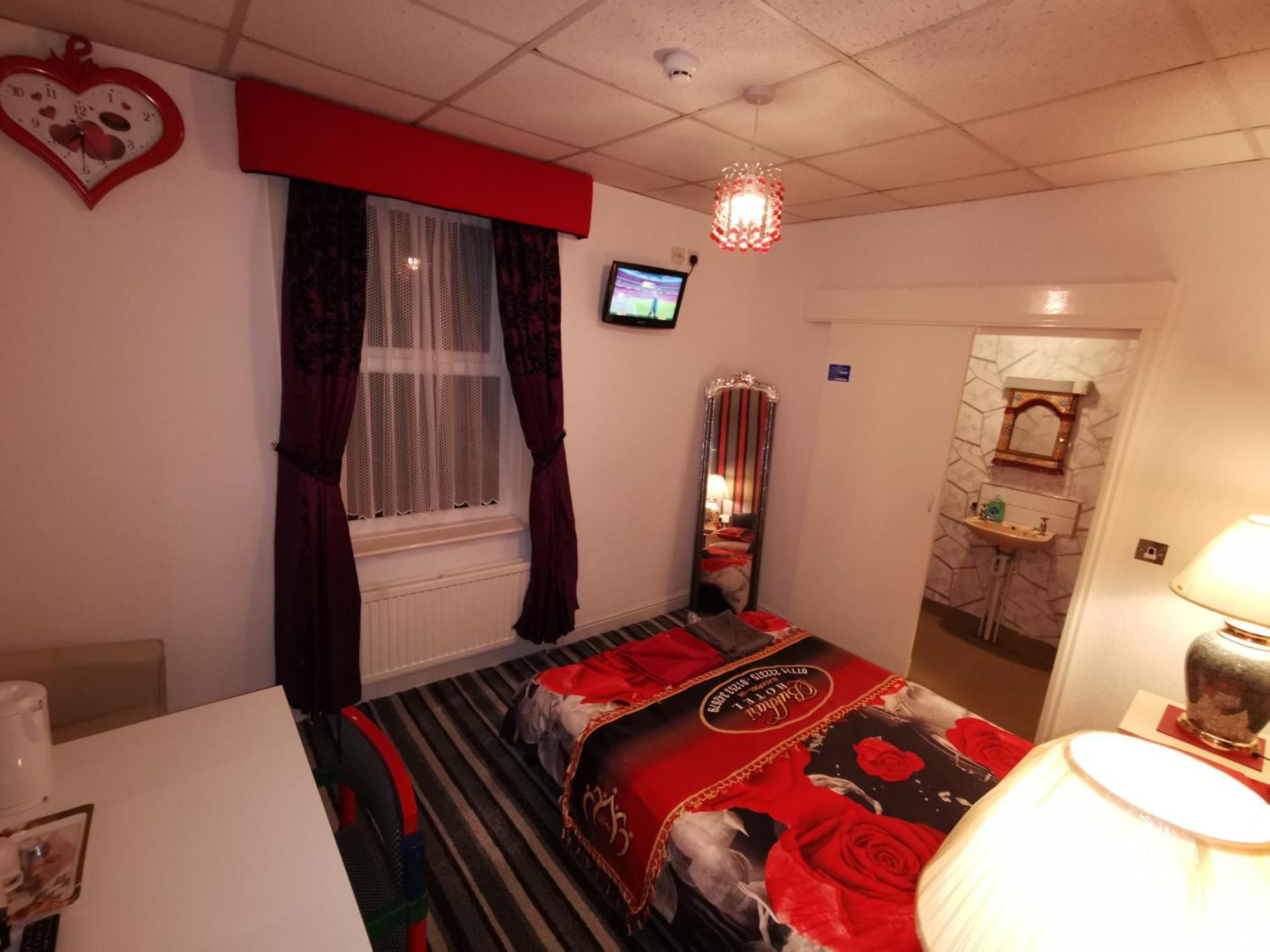 בלקפול Bukhari Hotel חדר תמונה